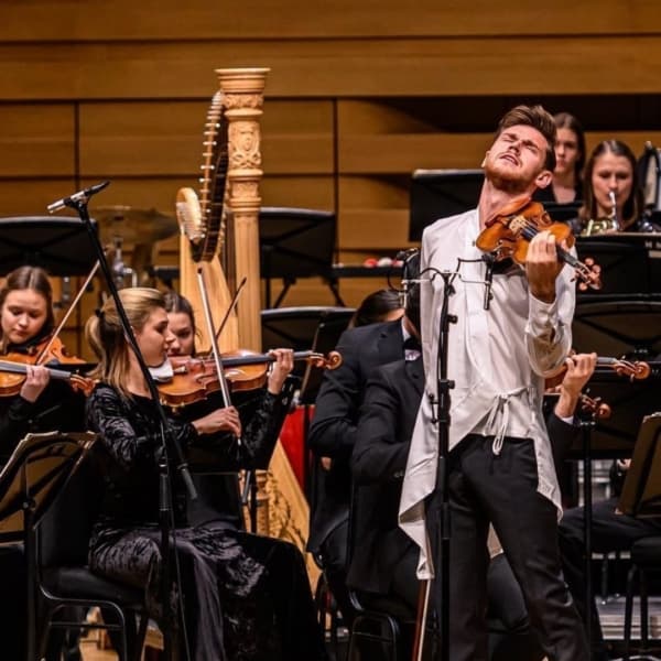 Cowichan Symphony Society: Christian Kluxen and Blake Pouliot with Victoria Symphony at Cowichan Performing Arts Centre