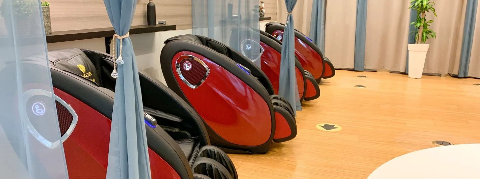 GAGAKE iSPA Lounge / Massage chair in Victoria