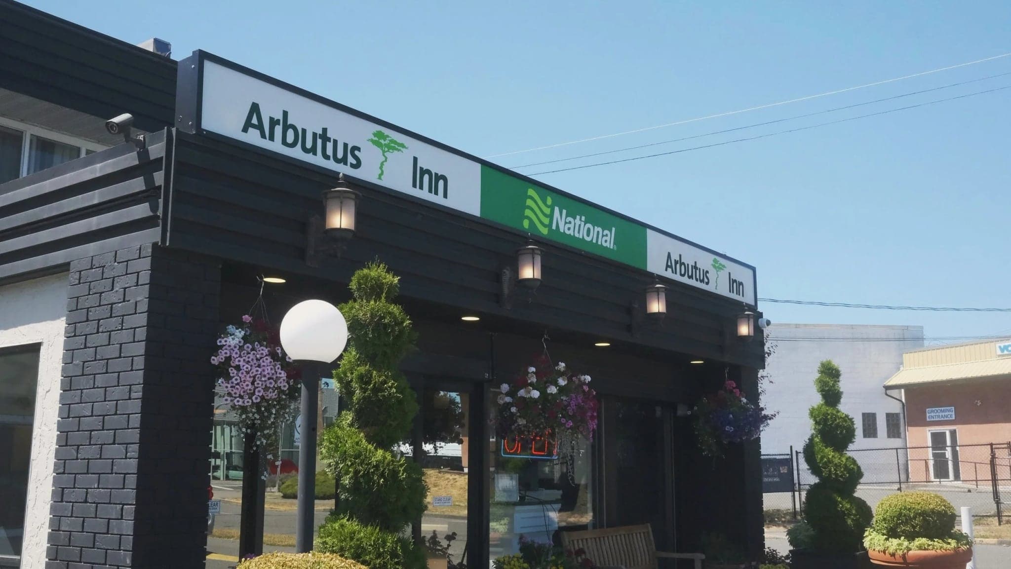Arbutus Inn in Victoria