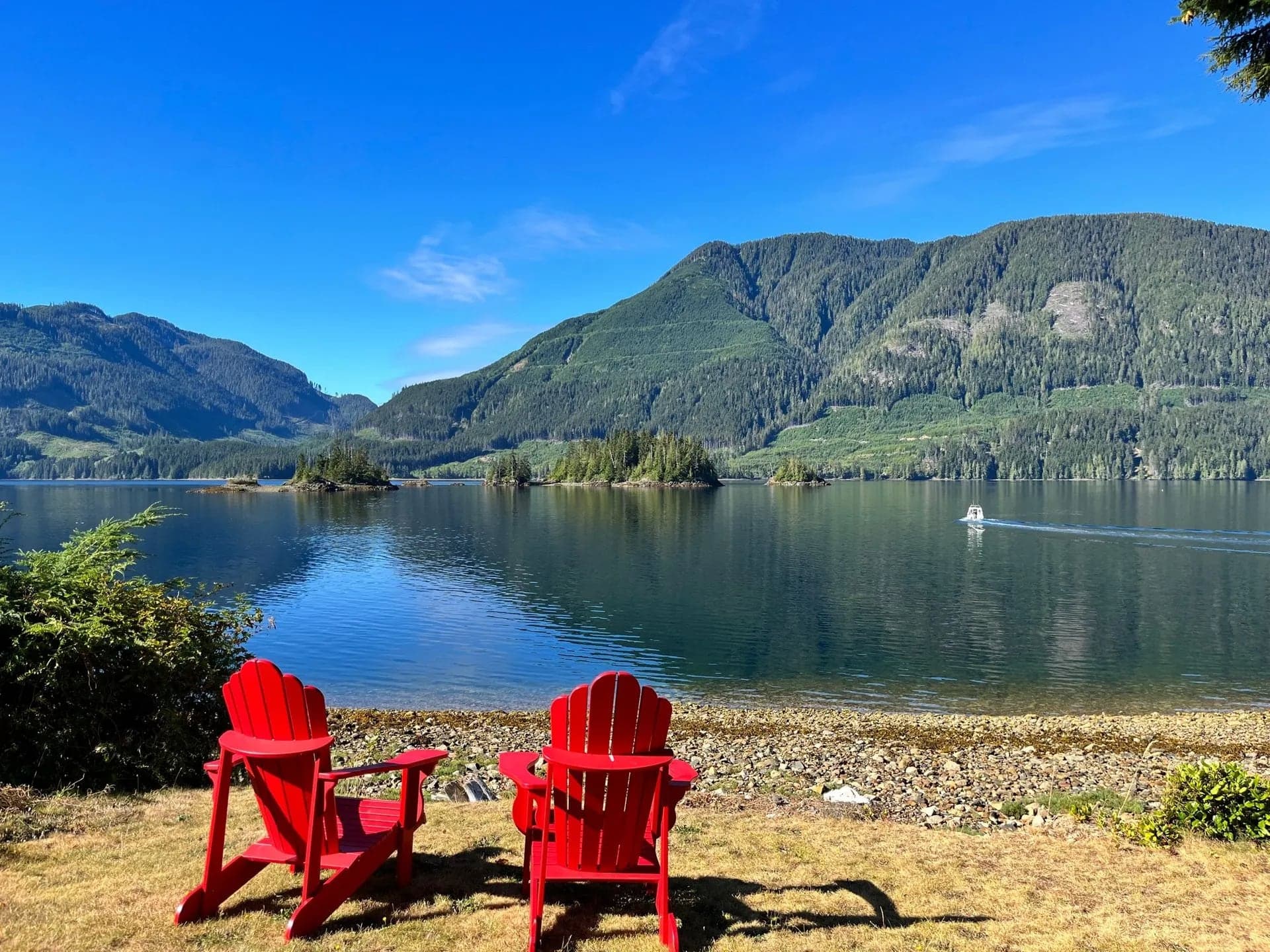 Frigon Suite on The Waterfront in Port Hardy