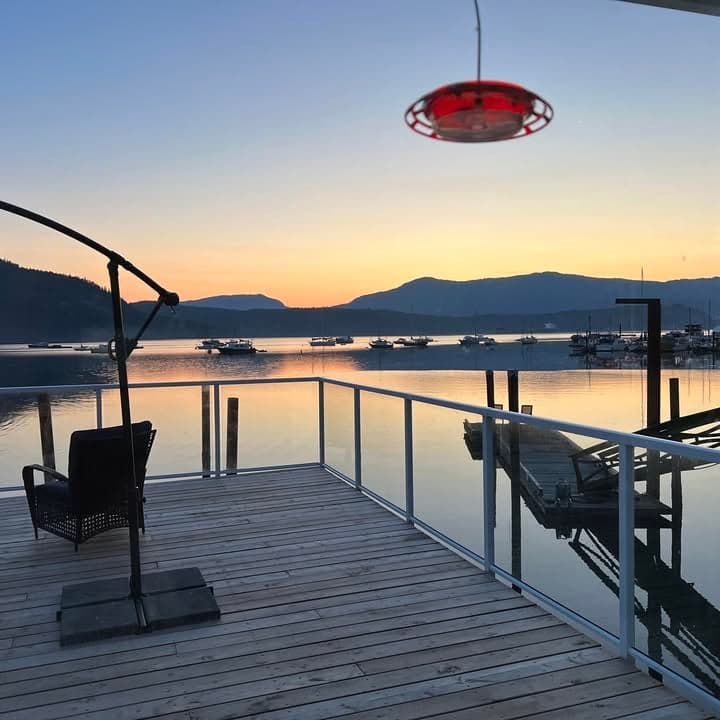 Bungalow on the Bay in Duncan