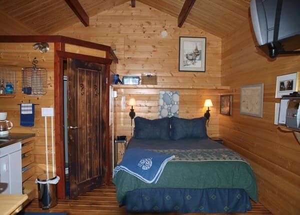 Anchors Inn Ucluelet Waterfront Cabins in Ucluelet