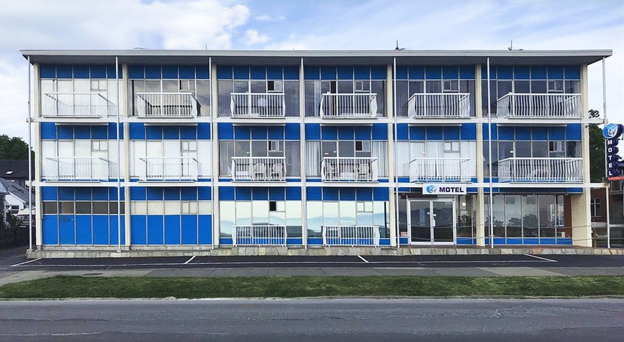 Surf Motor Motel Ltd in Victoria