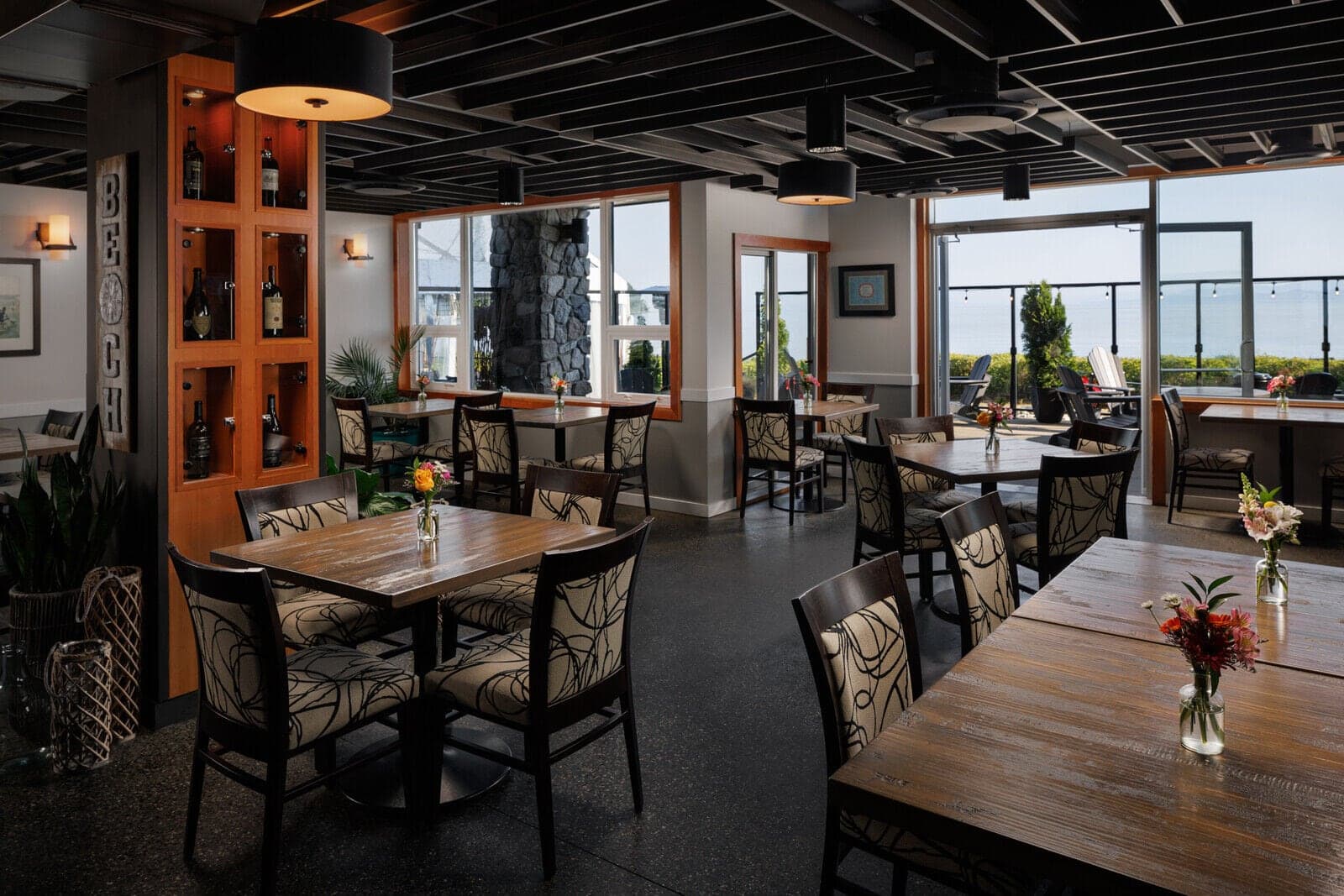 Pacific Prime Restaurant at The Beach Club Resort in Parksville