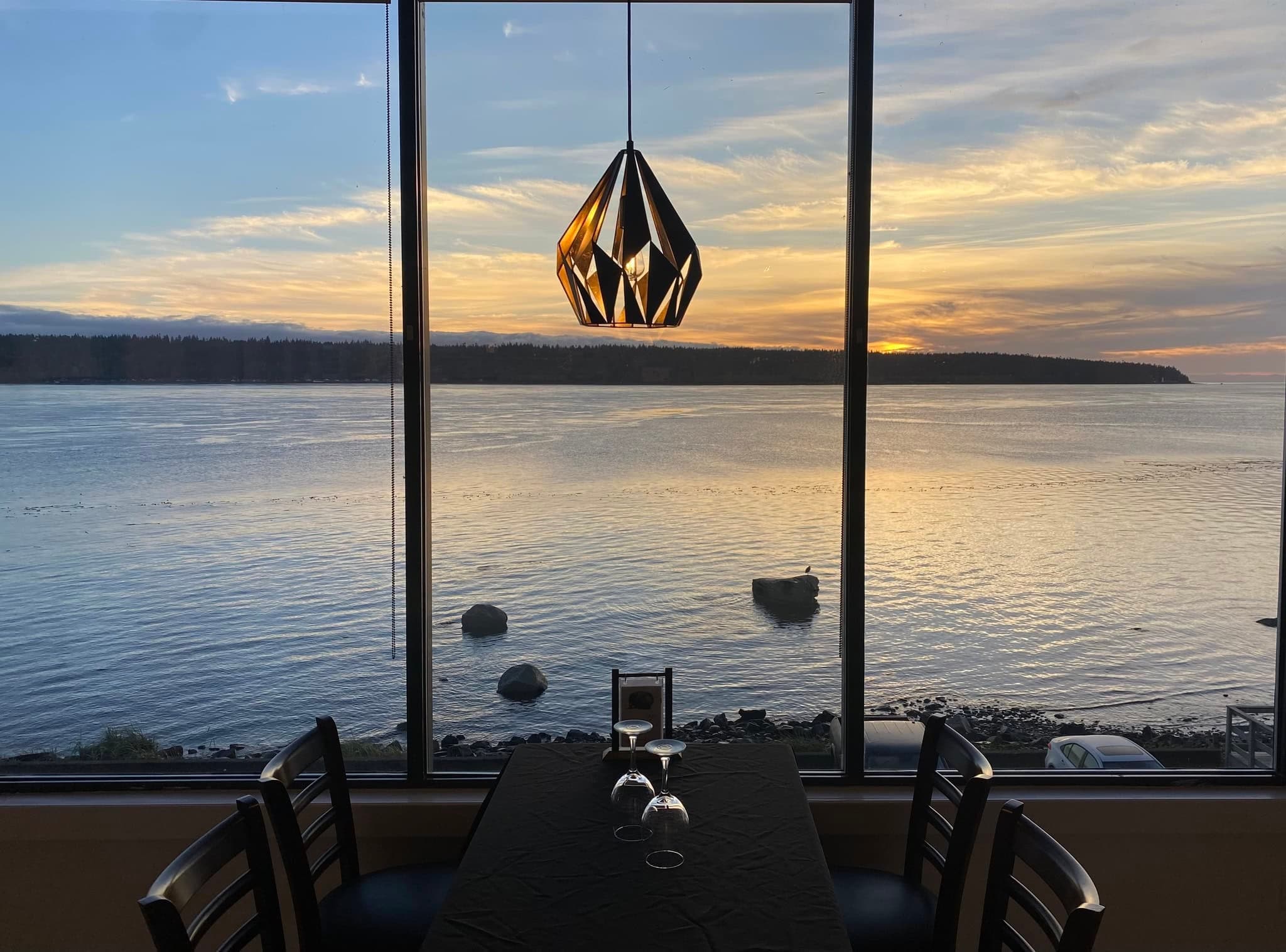 Waterfront Seafood & Steak Restaurant in Campbell River