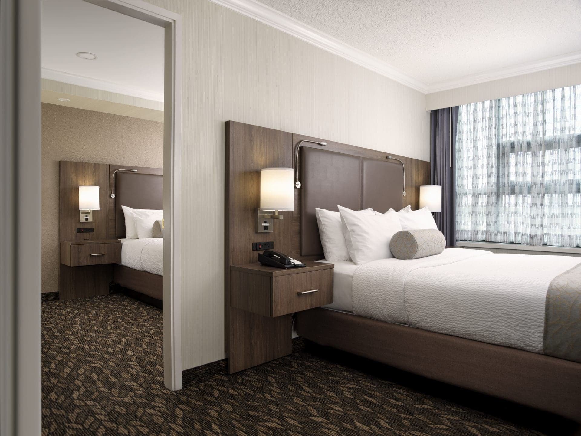 Best Western Plus Carlton Plaza Hotel in Victoria