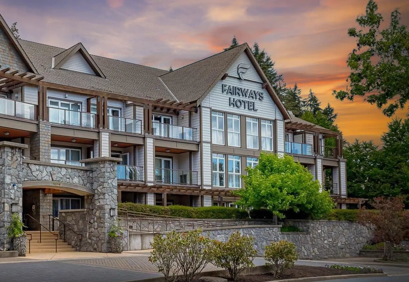 Fairways Hotel on the Mountain in Victoria